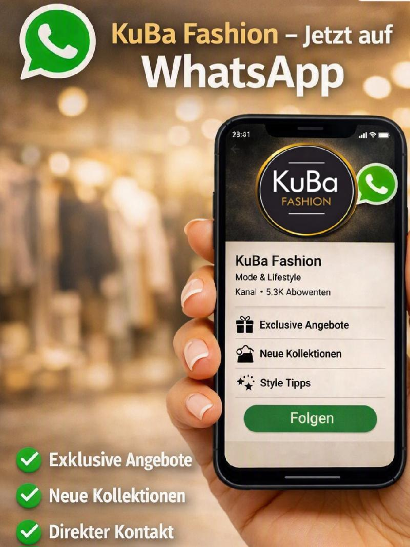 Smartphone mit KuBa Fashion Kanal vor hellem Boutique-Hintergrund